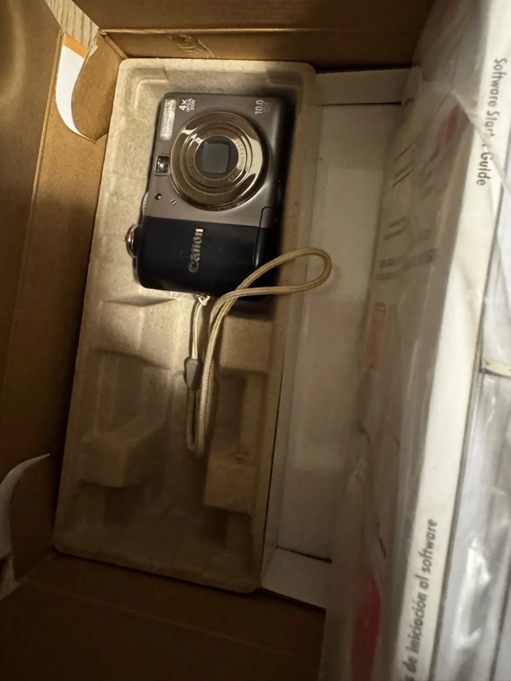 Canon PowerShot A1000 IS Digital Camera - Black and Silver FOR PARTS
